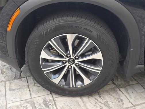 2025 INFINITI QX60 Pure