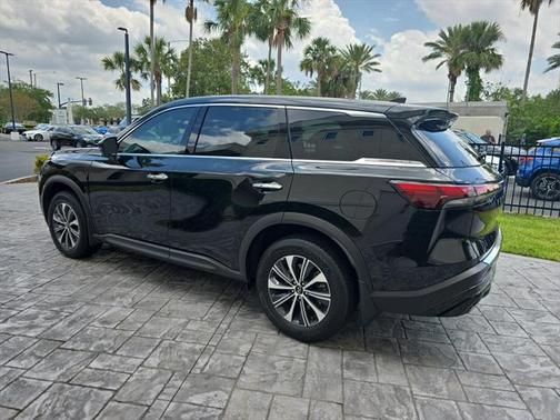 2025 INFINITI QX60 Pure