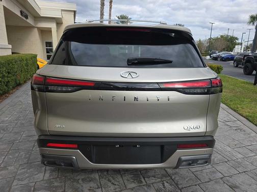 2025 INFINITI QX60 SENSORY