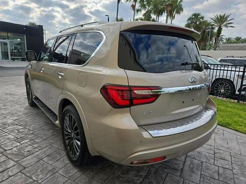2024 INFINITI QX80 SENSORY AWD