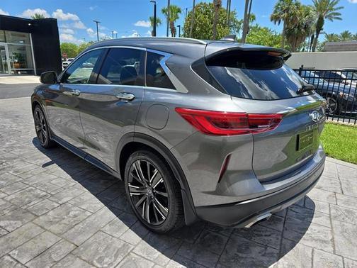 2021 INFINITI QX50 LUXE