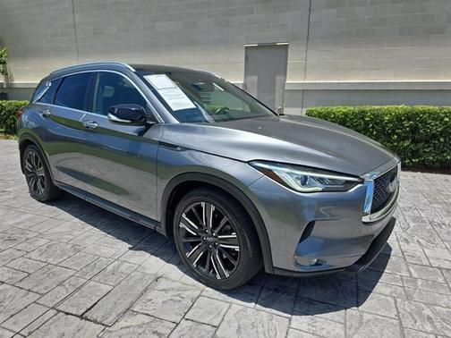 2021 INFINITI QX50 LUXE