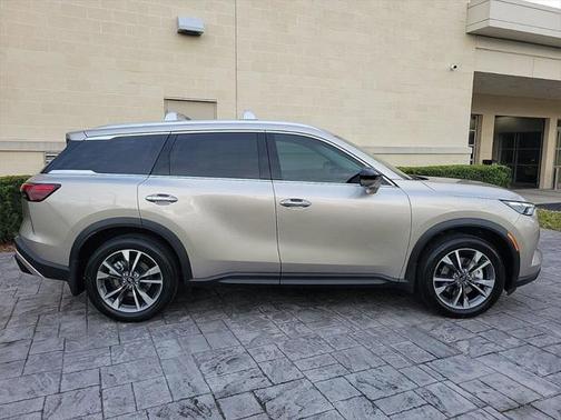 2025 INFINITI QX60 Luxe