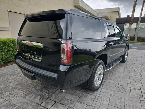2016 GMC Yukon XL SLT