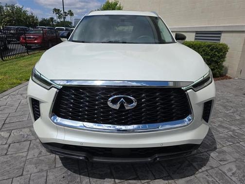 2024 INFINITI QX60 Luxe