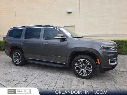 Baltic Gray Metallic Clearcoat 2023 Jeep Wagoneer Series II 4x2