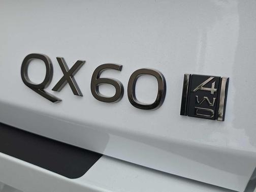 Radiant White/Black Obsidian 2027 INFINITI QX60 AUTOGRAPH