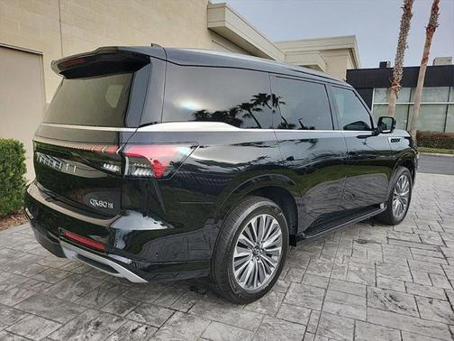 2025 INFINITI QX80 SENSORY AWD