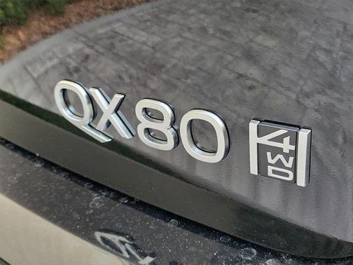 2025 INFINITI QX80 SENSORY AWD