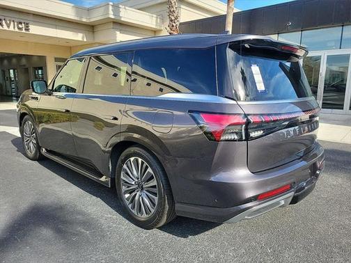 2025 INFINITI QX80 Luxe