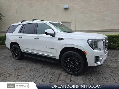 2023 GMC Yukon SLT