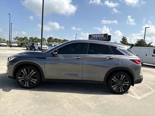 2022 INFINITI QX50 LUXE