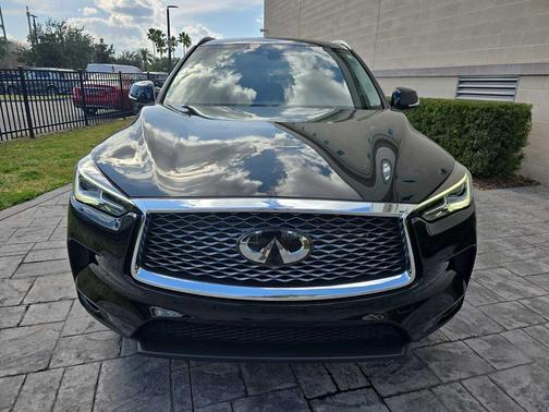 2024 INFINITI QX50 LUXE