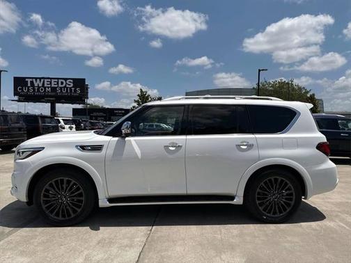 2022 INFINITI QX80 SENSORY