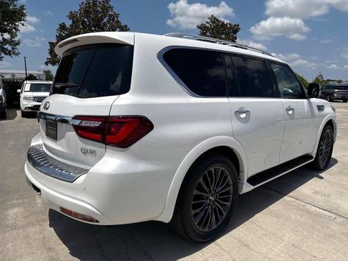 2022 INFINITI QX80 SENSORY