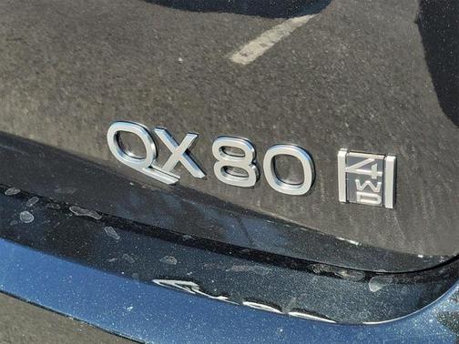 2025 INFINITI QX80 SENSORY AWD