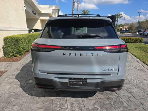 2026 INFINITI QX60 Base