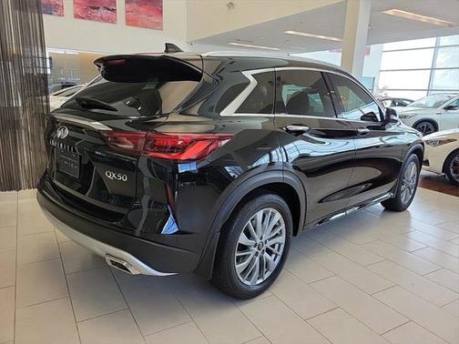 2025 INFINITI QX50 Luxe AWD
