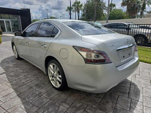 2014 Nissan Maxima S