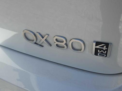 2025 INFINITI QX80 SENSORY AWD