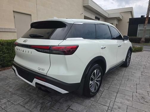 Glacier White 2023 INFINITI QX60 Pure