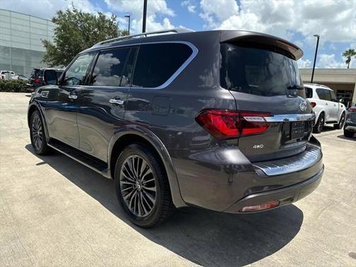 2024 INFINITI QX80 SENSORY AWD