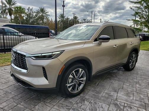 2025 INFINITI QX60 Luxe
