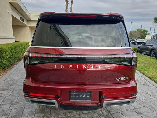 2025 INFINITI QX80 SENSORY AWD