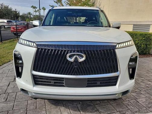2025 INFINITI QX80 SENSORY AWD