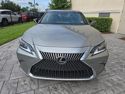2021 Lexus ES 350 Base