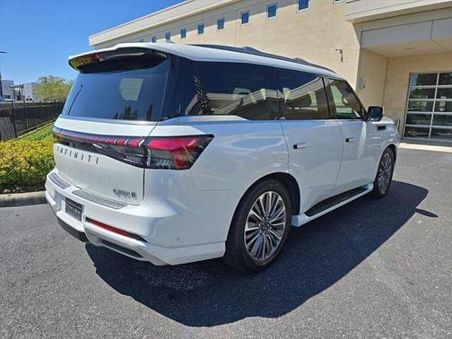 2025 INFINITI QX80 SENSORY AWD