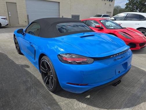 2022 Porsche 718 Boxster S