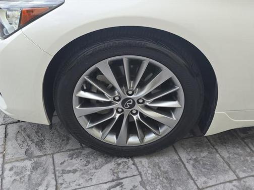 2024 INFINITI Q50 3.0t LUXE