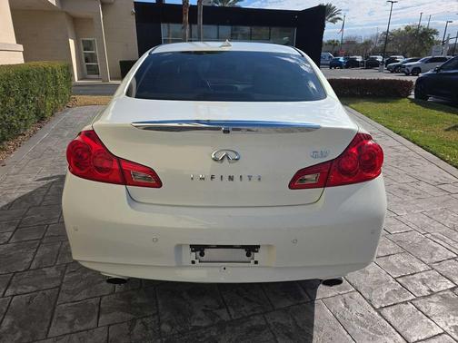 2013 INFINITI G37 Journey