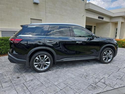 2024 INFINITI QX60 Luxe