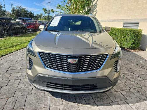 2020 Cadillac XT4 Premium Luxury