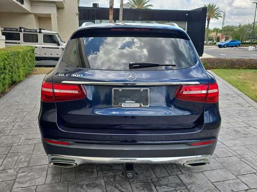 Lunar Blue Metallic 2019 Mercedes-Benz GLC 300 Base