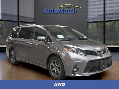 Predawn Gray Mica 2020 Toyota Sienna SE Premium