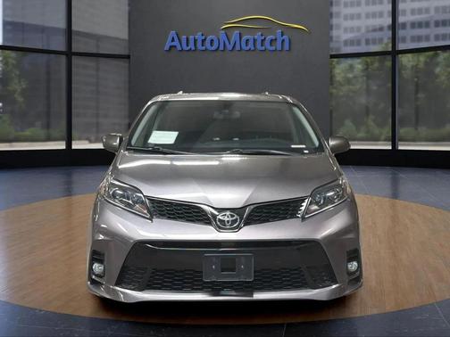 Predawn Gray Mica 2020 Toyota Sienna SE Premium