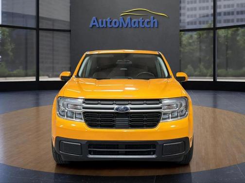 Cyber Orange Tricoat Metallic 2022 Ford Maverick Lariat