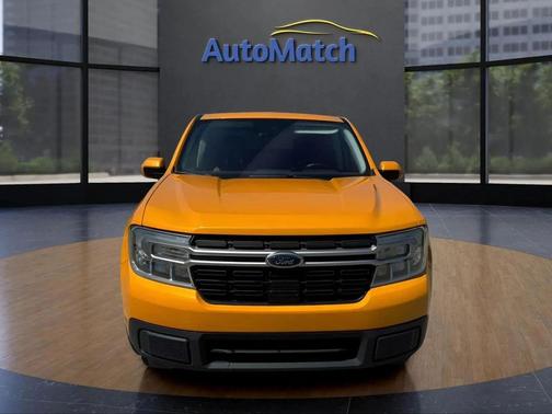Cyber Orange Tricoat Metallic 2022 Ford Maverick Lariat