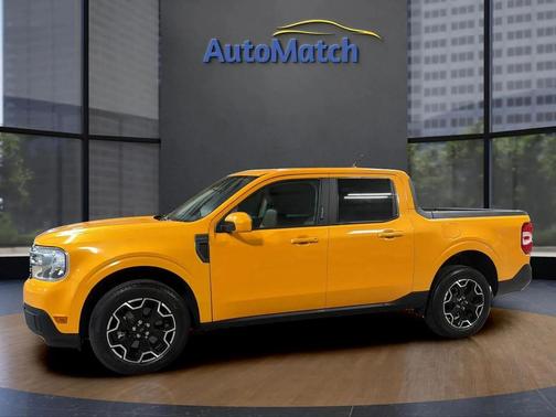 Cyber Orange Tricoat Metallic 2022 Ford Maverick Lariat