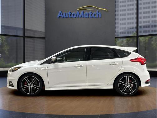 2017 Ford Focus ST