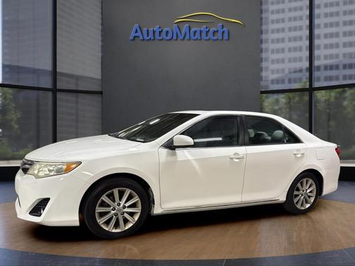2014 Toyota Camry XLE