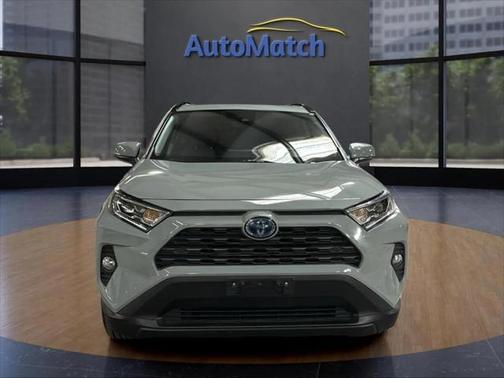 2019 Toyota RAV4 Hybrid XLE