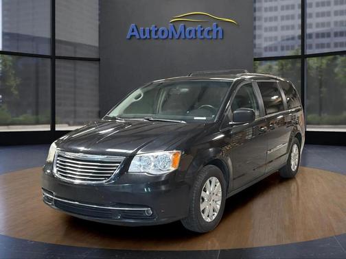 Brilliant Black Crystal Pearlcoat 2015 Chrysler Town & Country Touring