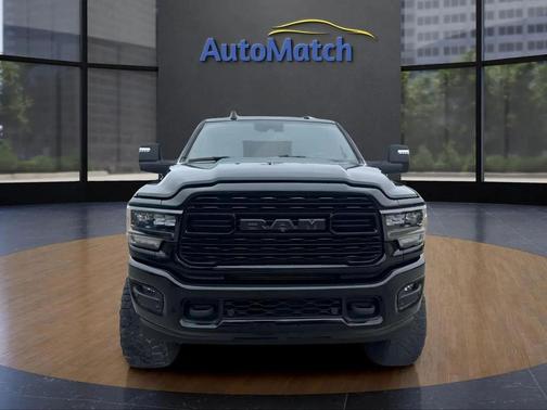 Diamond Black Crystal Pearlcoat 2024 RAM 2500 Limited Crew Cab 4x4 6'4' Box