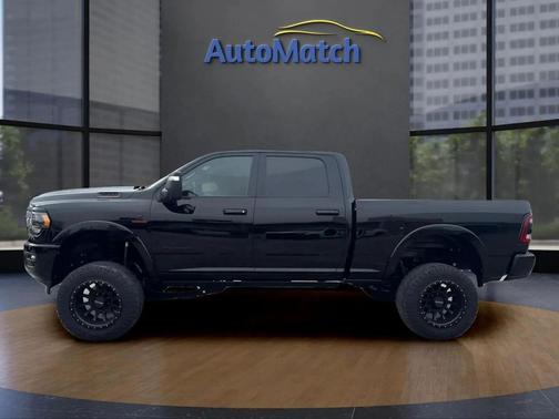 Diamond Black Crystal Pearlcoat 2024 RAM 2500 Limited Crew Cab 4x4 6'4' Box