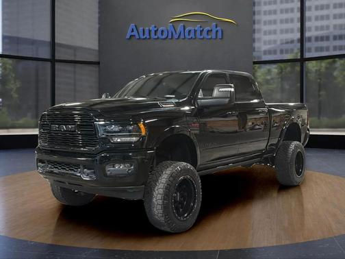 Diamond Black Crystal Pearlcoat 2024 RAM 2500 Limited Crew Cab 4x4 6'4' Box