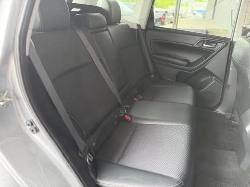 Ice Silver Metallic 2016 Subaru Forester 2.0XT Premium